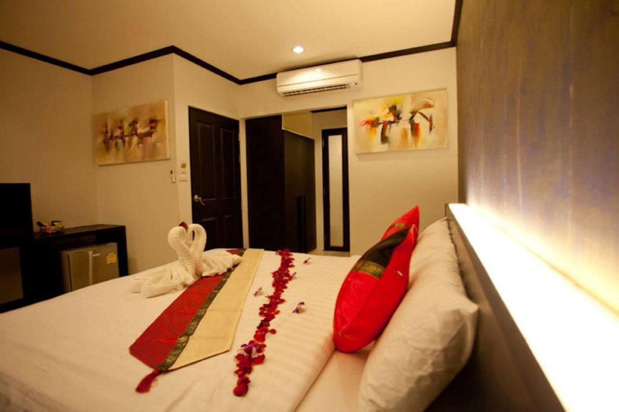 Kata Green Beach Hotel Luaran gambar