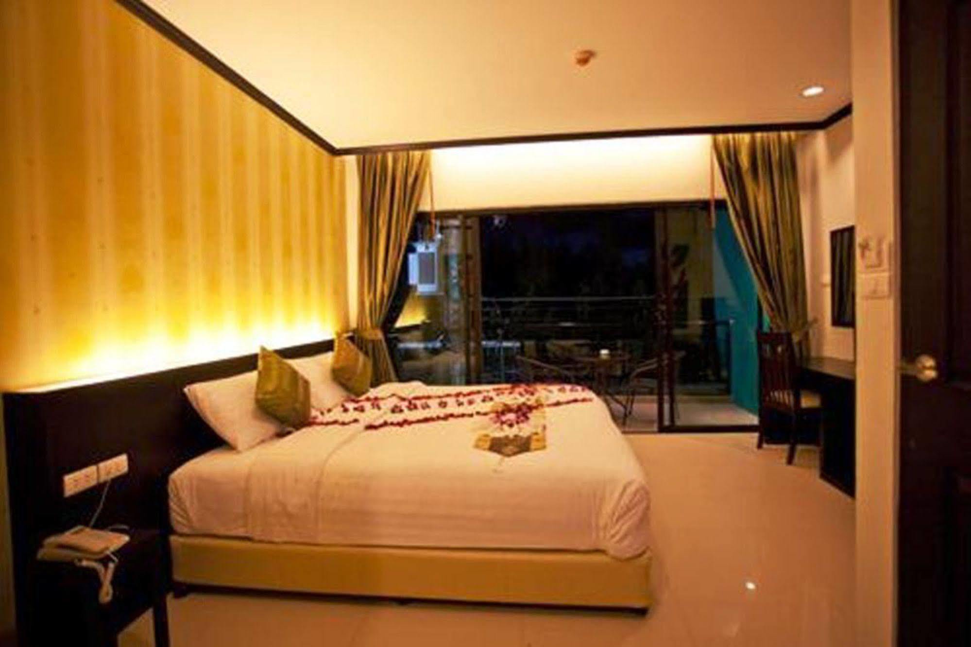 Kata Green Beach Hotel Luaran gambar