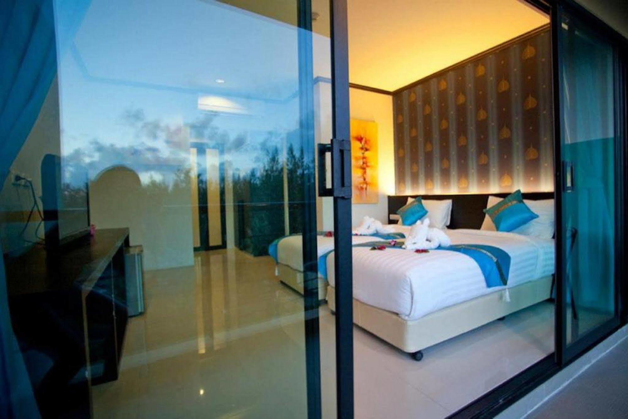 Kata Green Beach Hotel Luaran gambar