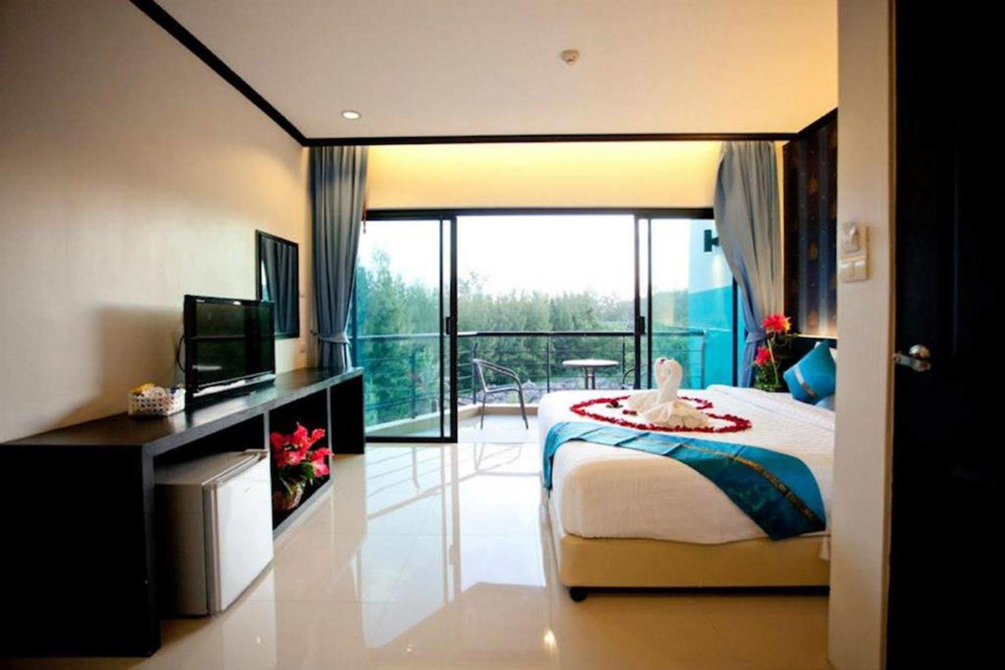 Kata Green Beach Hotel Luaran gambar