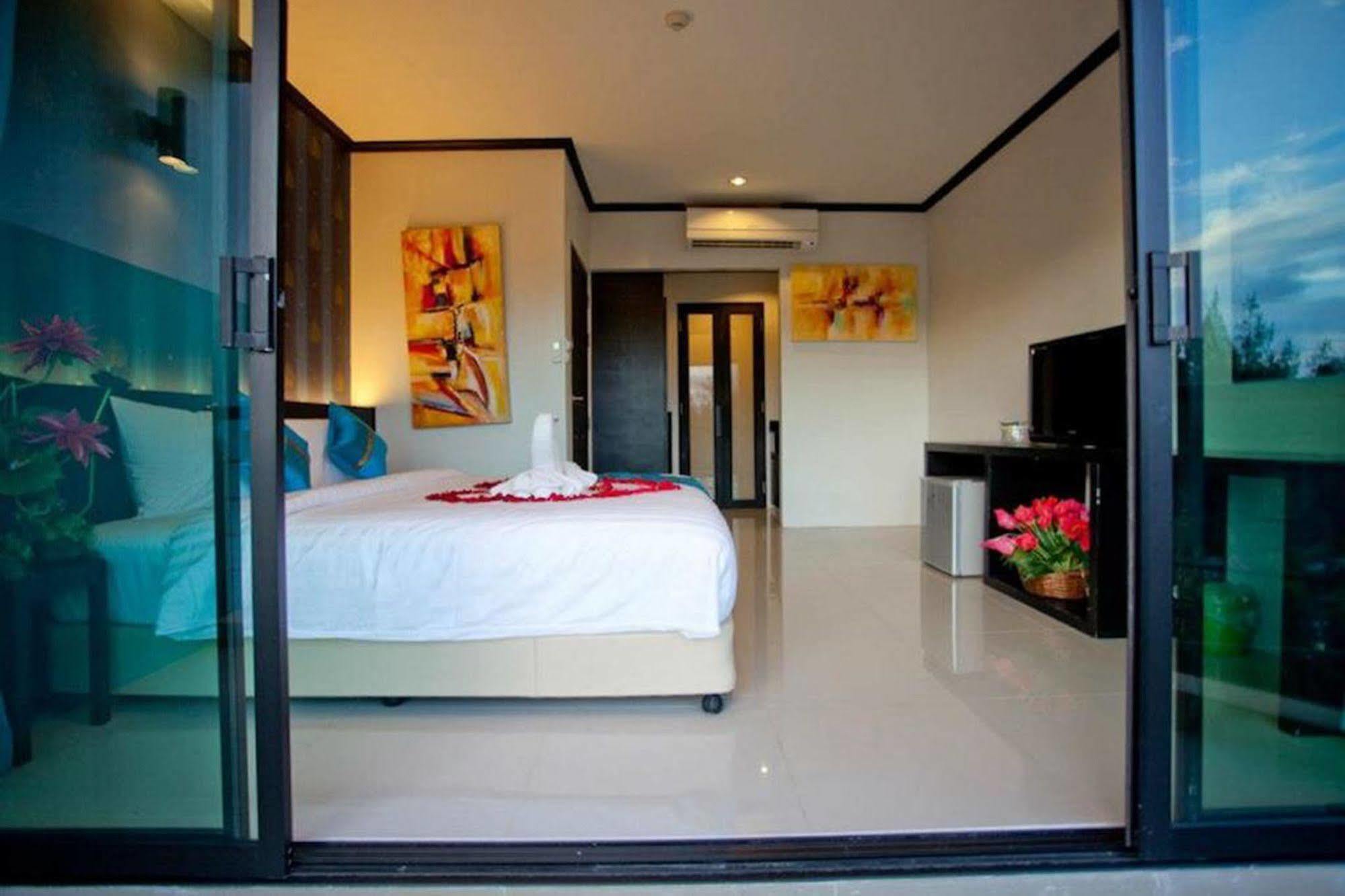 Kata Green Beach Hotel Luaran gambar